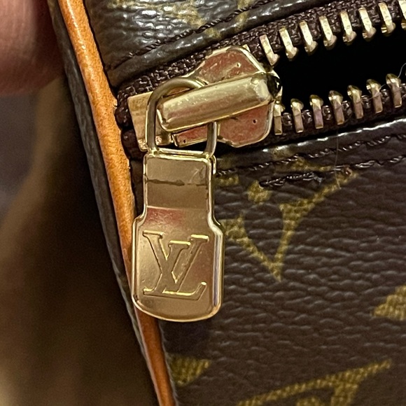 ❤️SOLD❤️Authentic Vintage LOUIS VUITTON Papillon 26 in Monogram Canvas - Picture 9 of 13